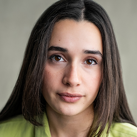 Headshot of Sophia Talwalkar